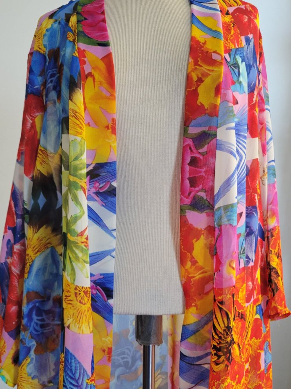 Vibrant Floral Art-to-Wear Sheer Kimono Jacket | S/M - Picture 14 of 16